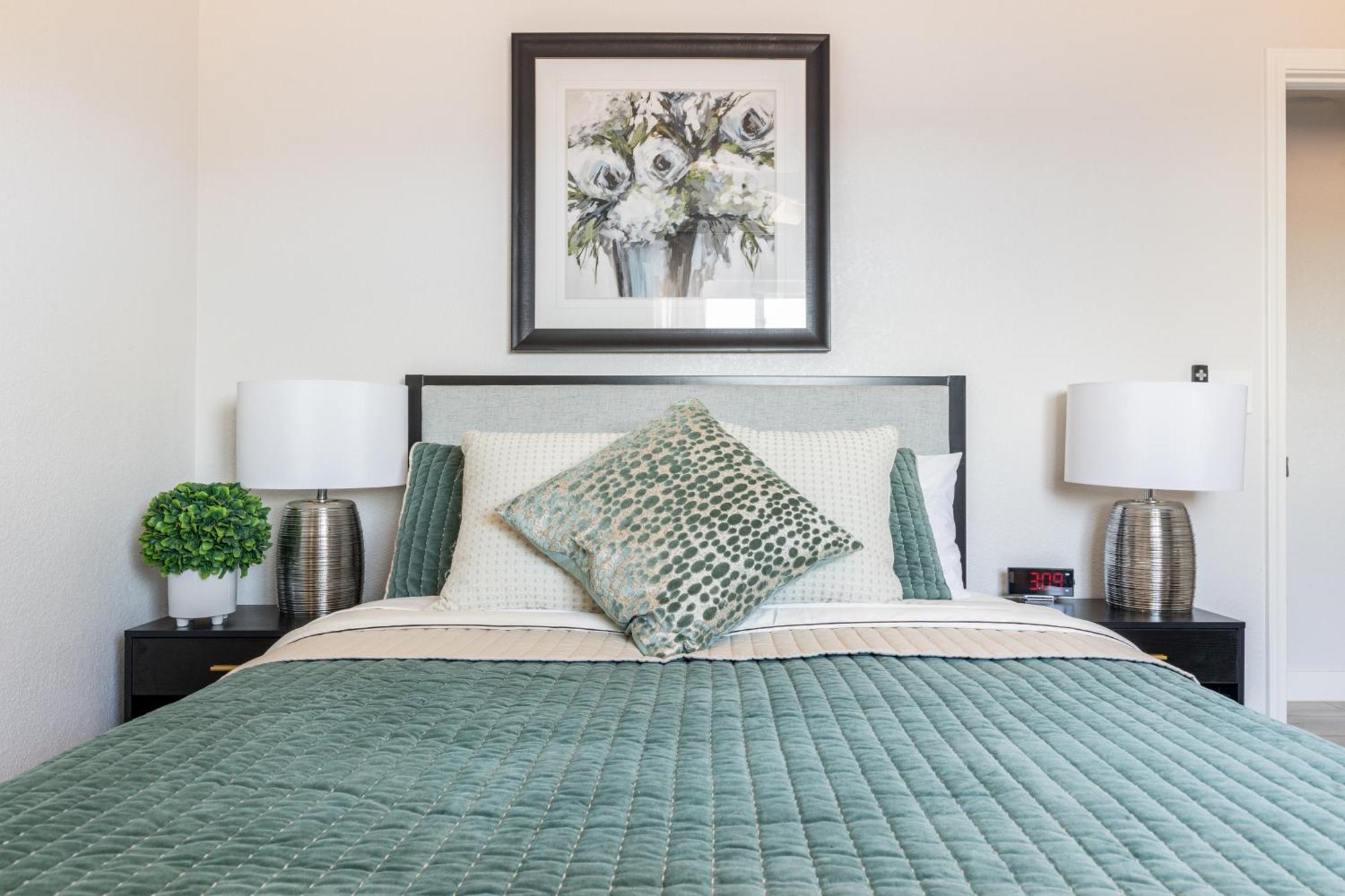 Rolling Oaks Ranch - 200 Acres Of Lakeside Beauty & Countryside Serenity 마리포사 외부 사진